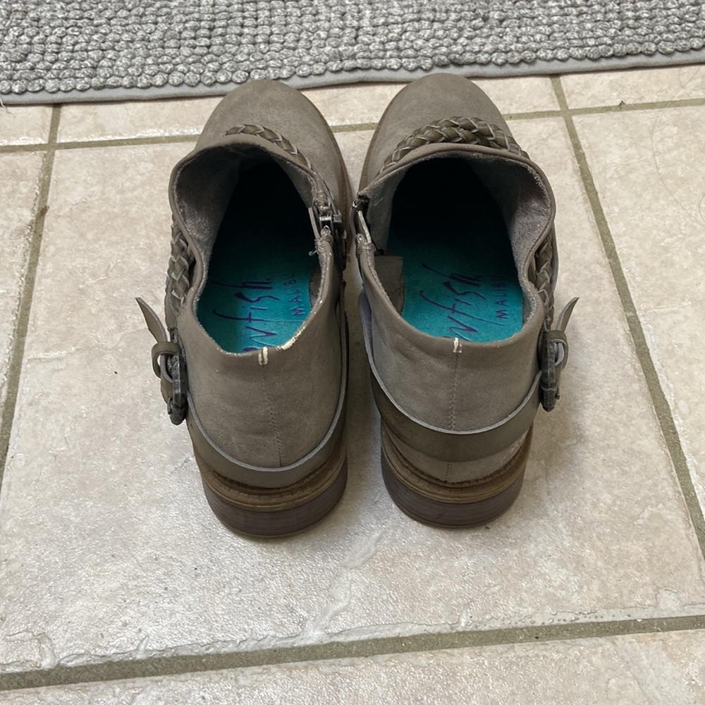 Heeled Clogs - Picture 3 of 4